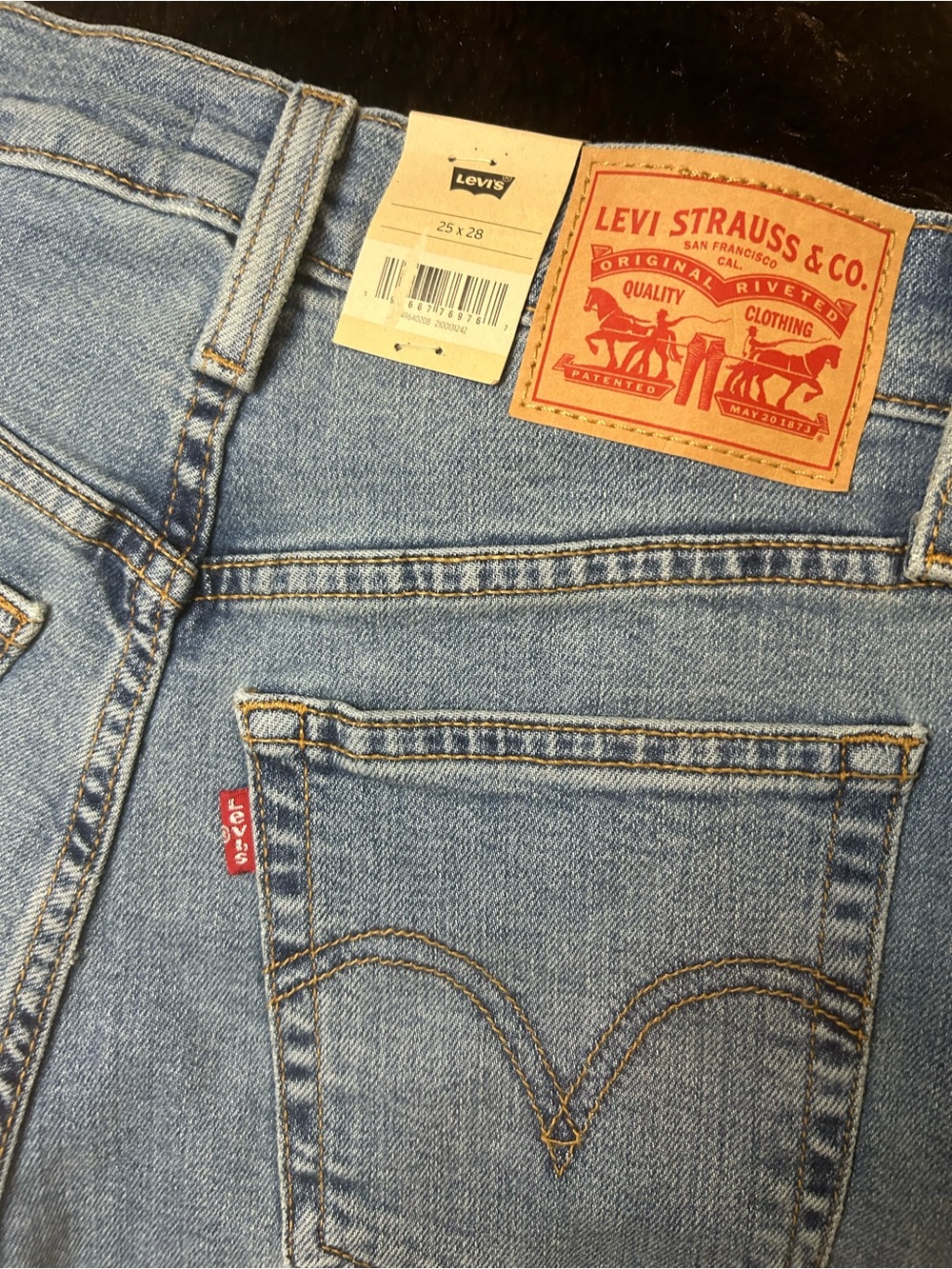 Levi's Women's Wedge Straight Jeans - High Waisted -Light Wash Blue - Picture 10 of 11